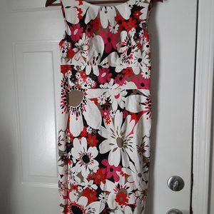 SIZE 8 WHITE FLORAL SUMMER DRESS